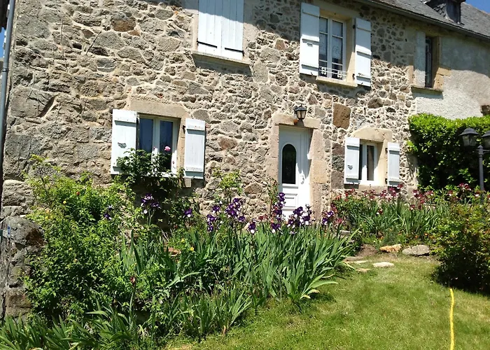 Holiday home Ancienne Ferme Dansl'aveyron *